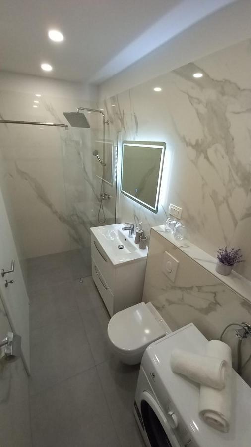 Lux Apartman Antonija Макарска Экстерьер фото