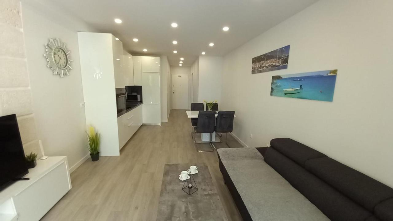 Lux Apartman Antonija Макарска Экстерьер фото